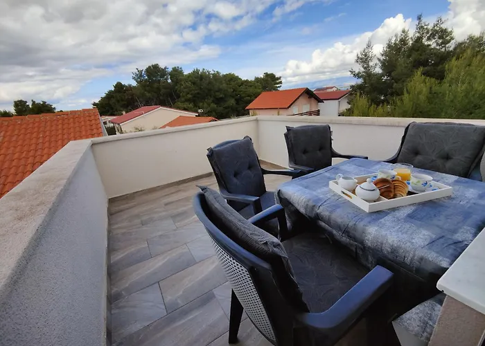 Fida Apartament *