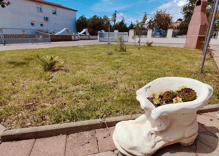 Fida 아파트 비르